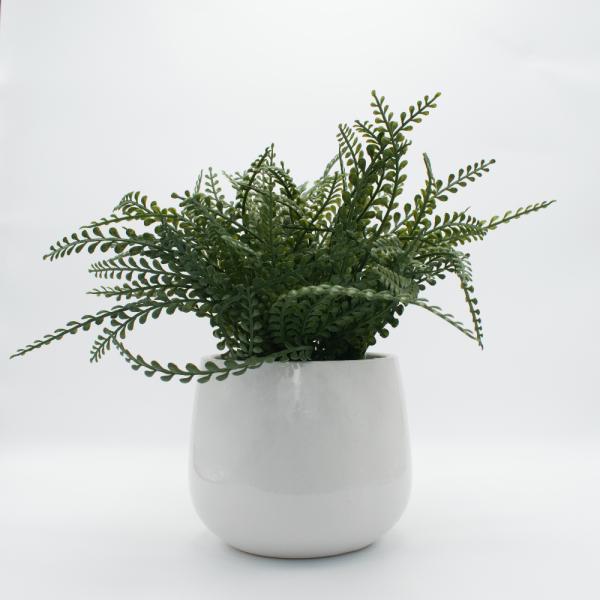 HELECHO. FLORERO CERAMICO BLANCO